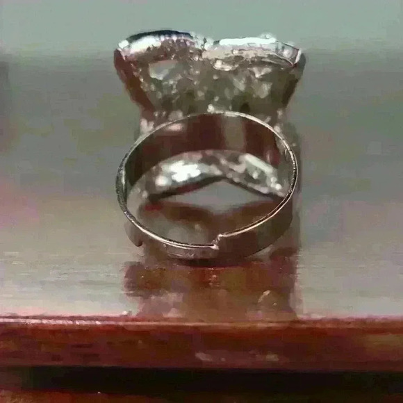 Silver tone rhinestones fuax pearl ring cocktail rings size 7 adjustable - Picture 8 of 16